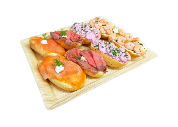 halbe Brötchen verschieden belegt
